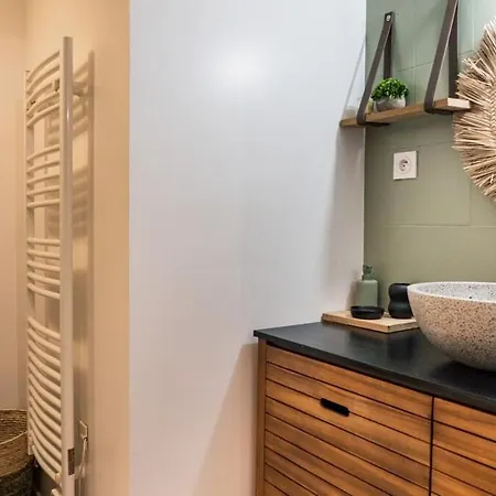 Charmant Appartement De 55M2 Centre Historique Avec Climatisation Et Wifi Fibre * فالنسيا